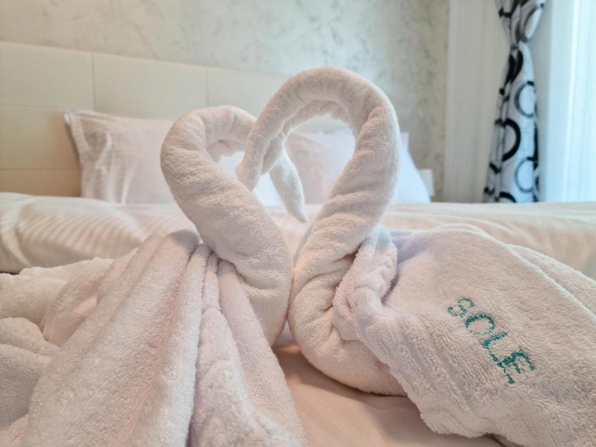Sole Aparthotel Pool & Spa Mamaia Nord Неводарі Екстер'єр фото