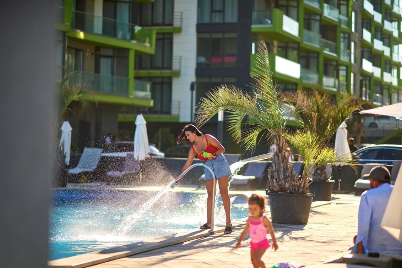 Sole Aparthotel Pool & Spa Mamaia Nord Неводарі Екстер'єр фото