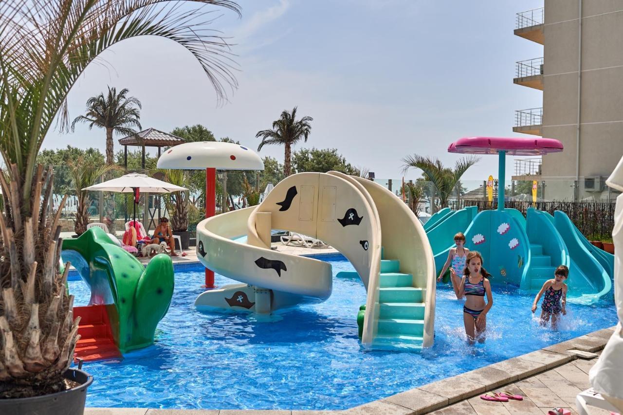 Sole Aparthotel Pool & Spa Mamaia Nord Неводарі Екстер'єр фото